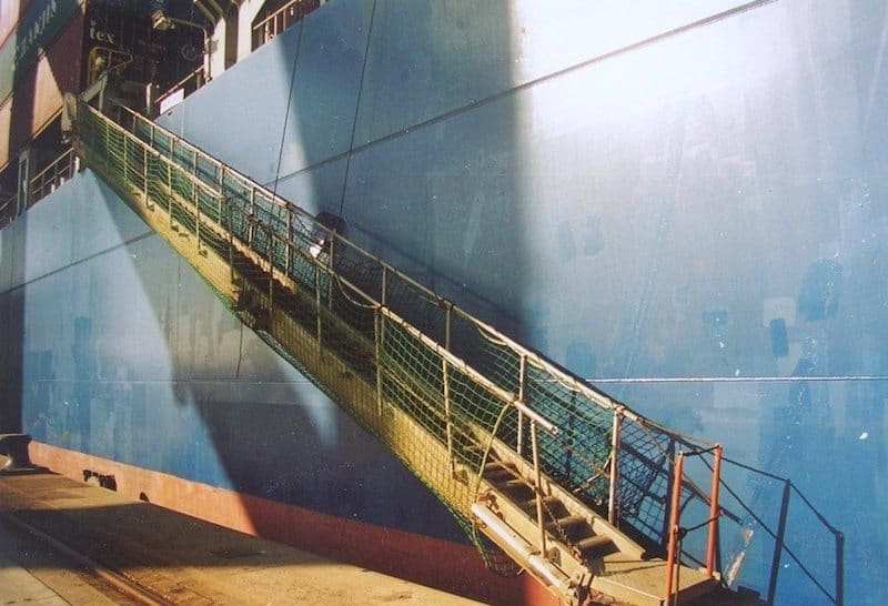 Pasajeros en buques de carga y comida a bordo de buques de carga