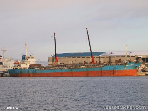 azza h 635e7b6e40649 - AZZA H